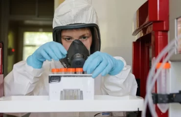 Час ноль: ученые заявили о новом опасном штамме, который устойчив к иммунитету 