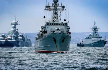 Экипажи подводных лодок и самолетов провели учения в Черном море