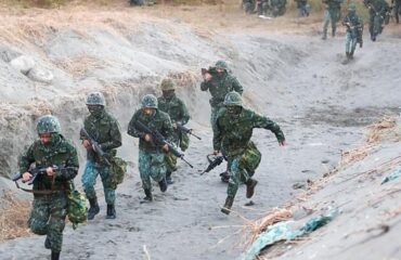 Конгресс США: Китай на шаг от вторжения на Тайвань 