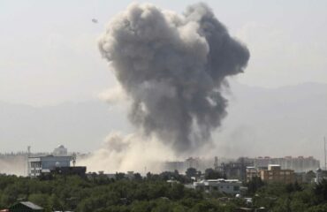 Хаос в Кабуле: два взрыва и стрельба в военном госпитале 