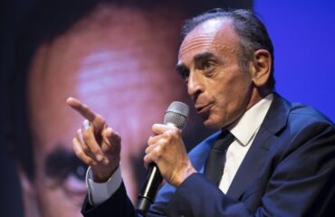 РУССТРАТ считает, что победа Земмура над Макроном возможна 