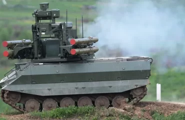 Новые разработки России: боевые роботы будут взаимодействовать со спецназом и беспилотной авиацией