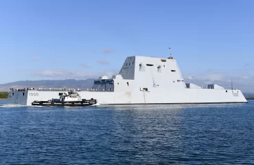 Новейший эсминец США DDG-1000 класса Zumwalt покрылся ржавчиной и дырами