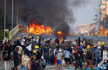 Мьянма: взрыв заминированного автомобиля в Хрусо – не менее 30 погибших 