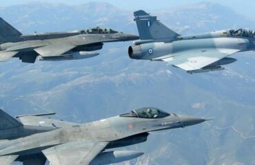 Прекрасный пол греческой военной авиации: пилоты Mirage и F-16 (фото)