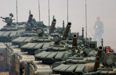 Три танковых полка ВС РФ переброшены на границу с Украиной