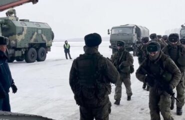 Жестокие столкновения между российскими силами и вооруженными экстремистами в Казахстане