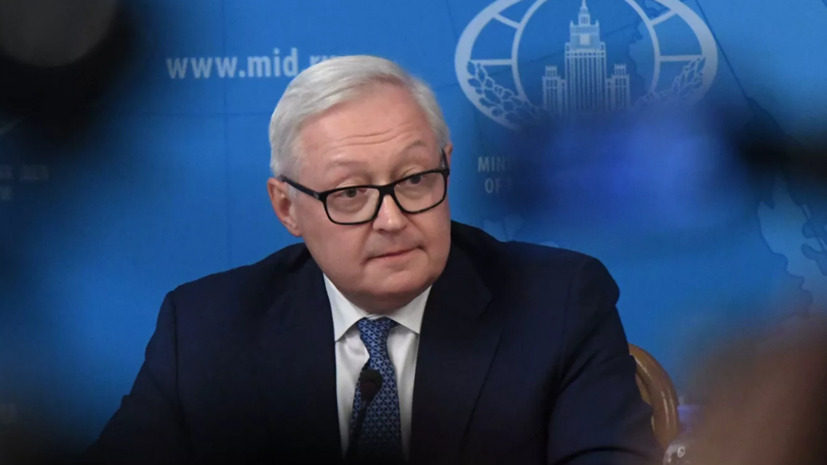 Замглавы МИД РФ заявил о том, что конвои западного оружия на Украину станут целью ВС РФ