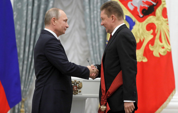 Путин присвоил главе “Газпрома” Алексею Миллеру звание Героя Труда