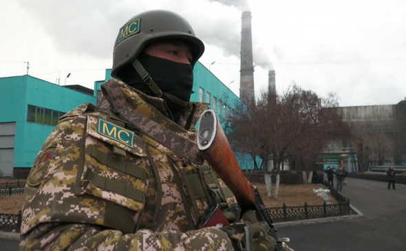Казахстан: аресты, военные уходят, дочь Назарбаева ответила за отца