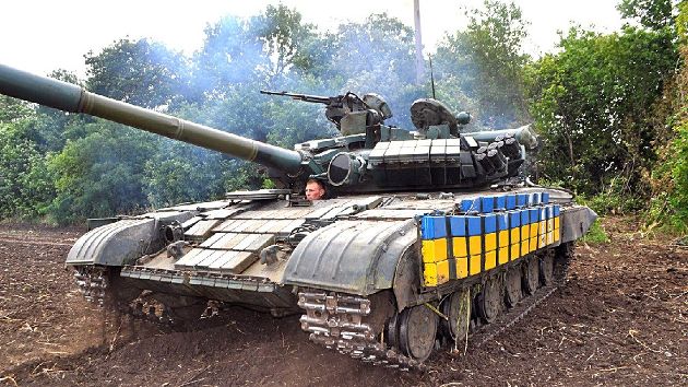 Десятки единиц боевой техники направлены в сторону российской границы
