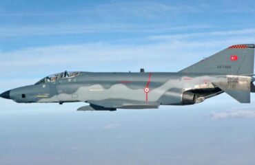 Турецкие F-4 пролетели над греческим островом Зурафа 