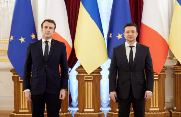 Макрон заявил о желании Зеленского выполнять Минские соглашения