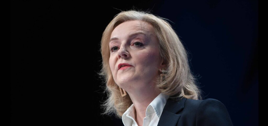 Лиз Трасс заявила послу РФ в Великобритании, что “ему должно быть за себя стыдно”