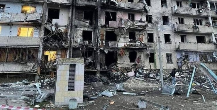 Из Киева сообщают, что российские войска вошли в северные пригороды: Зеленский заявил, что он “цель номер один”