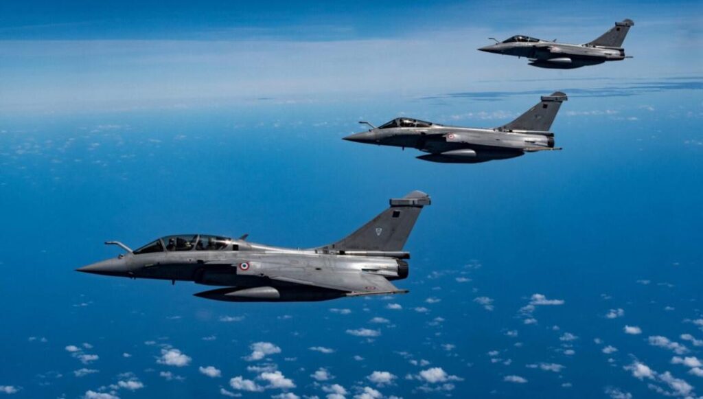 Франция имеет в Составе сил реагирования НАТО 8 истребителей Rafale, которые готовы выполнять миссии
