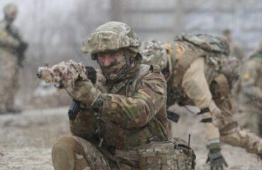 Шокирующее видео об убийстве двух греков украинскими военнослужащими