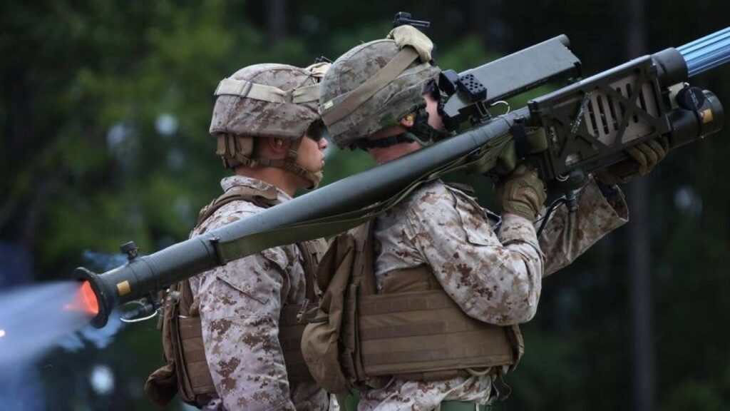В Киев из Литвы прибыли ПЗРК Stinger и другое военное снаряжение.