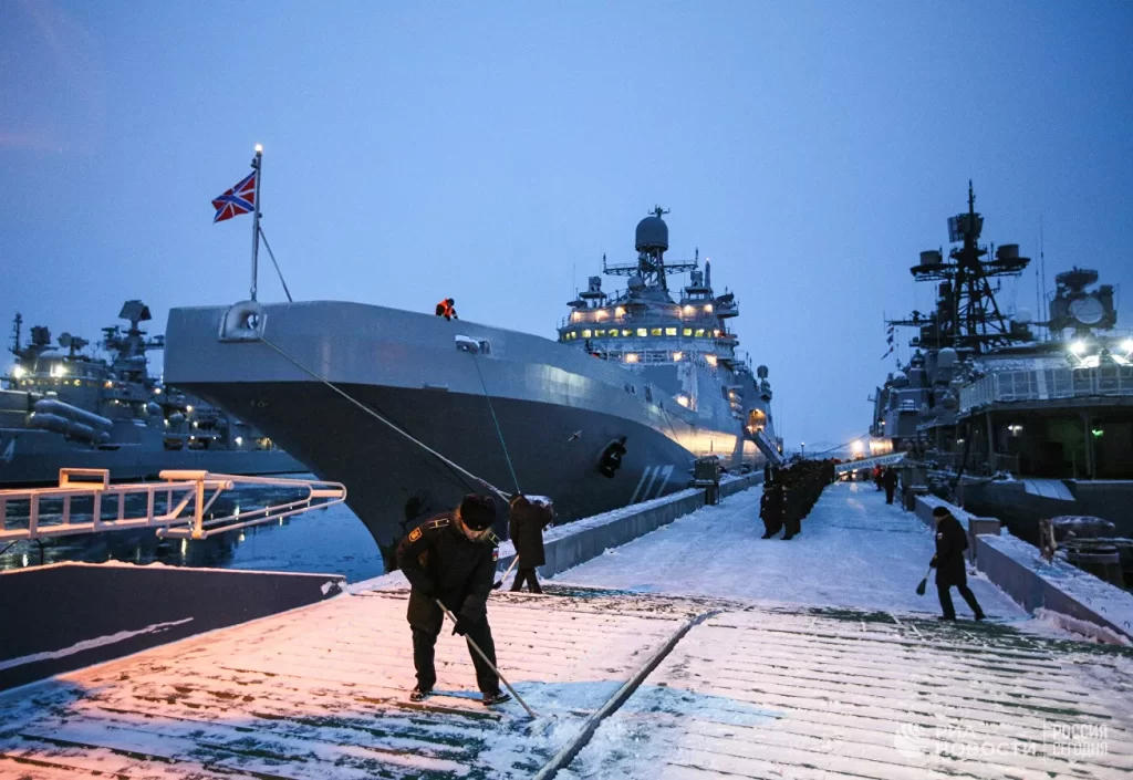 Шесть больших десантных кораблей ВМФ РФ прибыли в Сирию