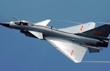 J-10: Пакистан получает первые два китайских истребителя 