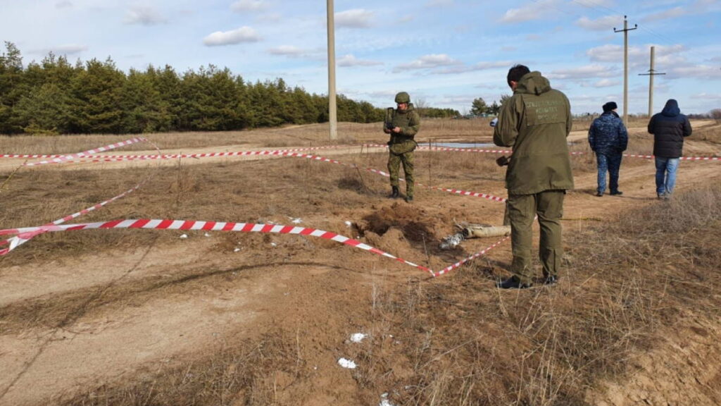 Видео с места попадания снарядов в Ростовской области
