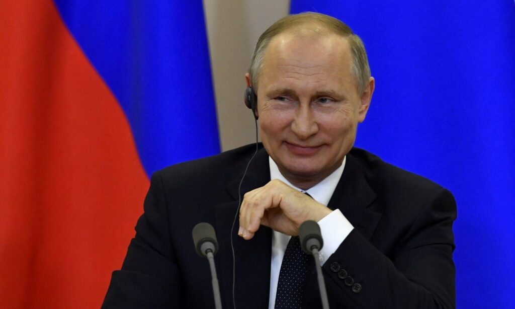 Информационное безумие: Песков рассказал о шутках Путина по поводу времени вторжения на Украину