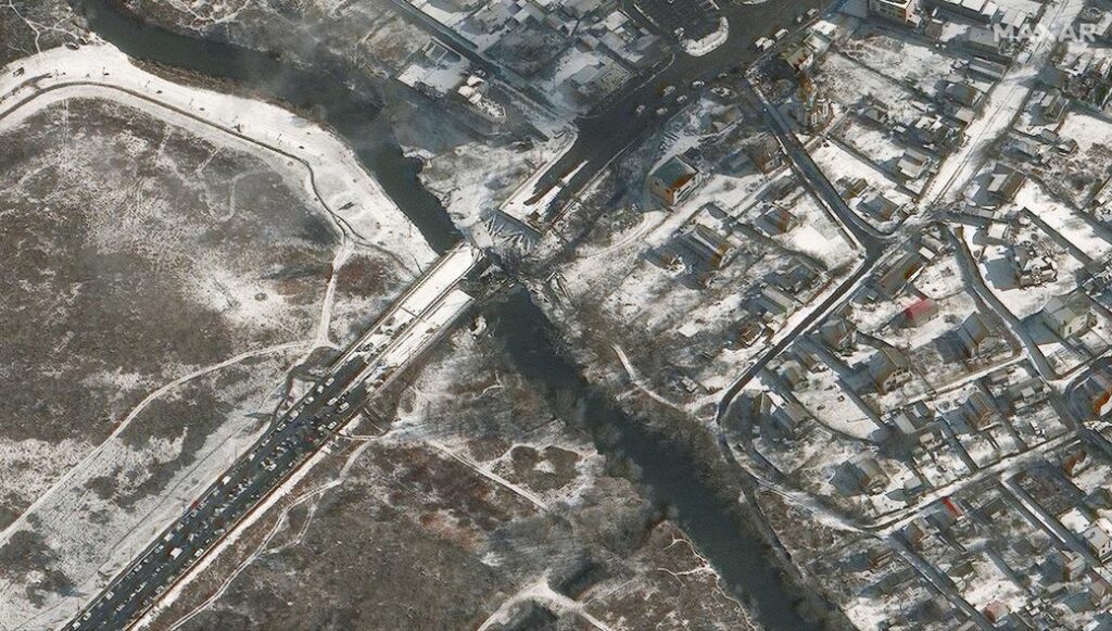 Российская бронетехника в нескольких километрах от Киева