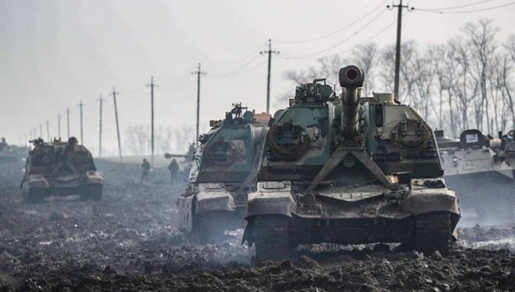 Η ρωσική πολεμική μηχανή προχωρά στην επίθεση για να πάρει τον έλεγχο του Κιέβου και να ανατρέψει το καθεστώς