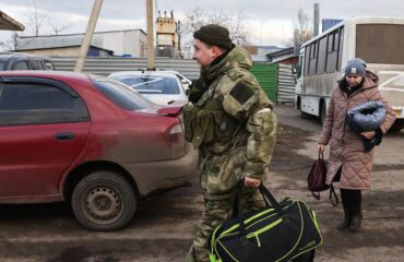 Сегодня: с 10.00 ВС РФ объявляют режим тишины для работы гуманитарных коридоров из четырех украинских городов
