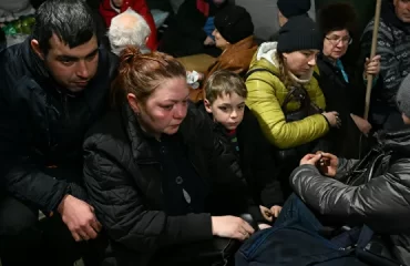 Видео: Беженцы из Мариуполя жалуются, что в них стреляли украинские военные