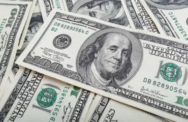 Байден подписал указ о запрещении поставку из США долларовых банкнот в Россию