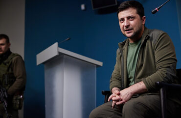 Зеленский НАТО: “Вы должны были думать про людей, про человечность. (…) Все люди, которые погибнут, они погибнут также и из-за вас!”
