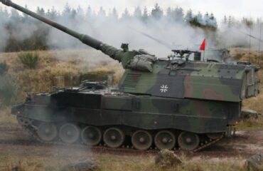 Литва получила 155-мм последнюю самоходную гаубицу PzH-2000