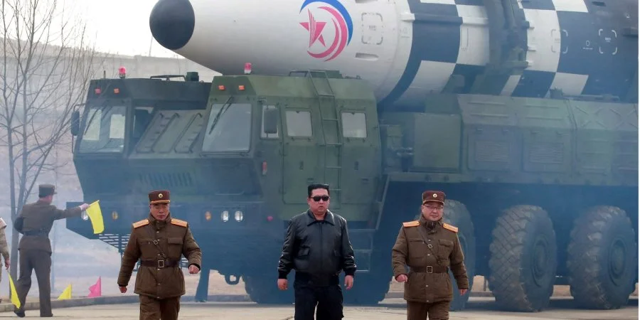 Видео: Что запустил в небо Ким Чен Ын?