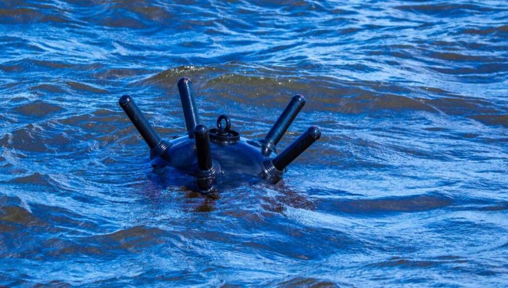 В Черном море бесконтрольно плывут мины из Одессы