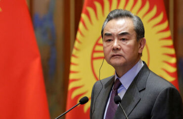 Китай намерен способствовать переговорам между Россией и Украиной