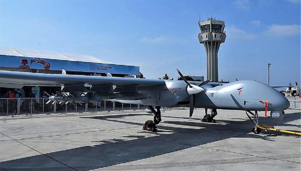 ВМС Турции получили два Anka-S и один Aksungur