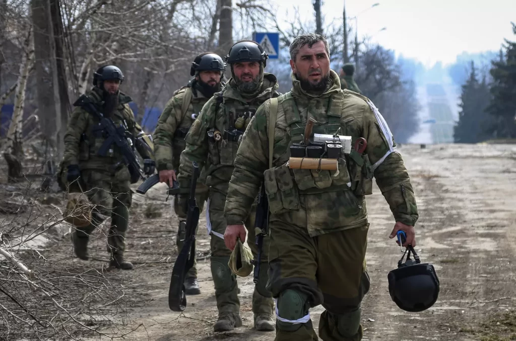 Добровольцы из регионов приезжают в Чечню для прохождения подготовки к спецоперации на Украине