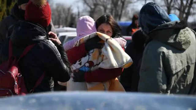 Жители Мариуполя – об отношении ВСУ: «Это ад! Это “Азов”! Пусть знают все! Пусть знает весь мир!…» (видео)