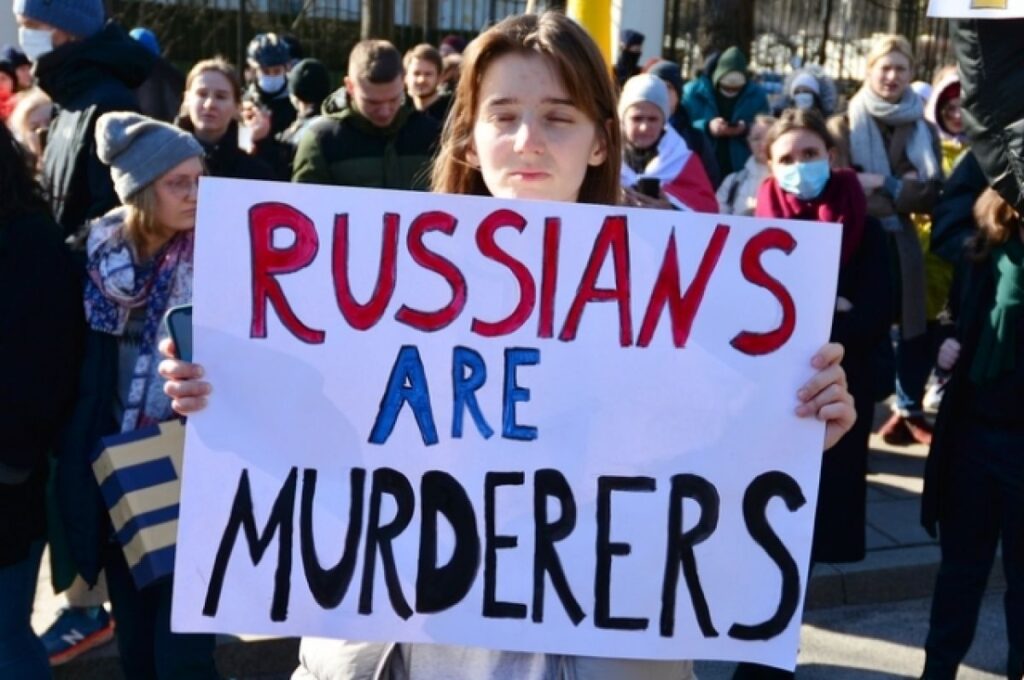 МИД России бьет тревогу в связи с разжиганием на Западе ненависти к русским