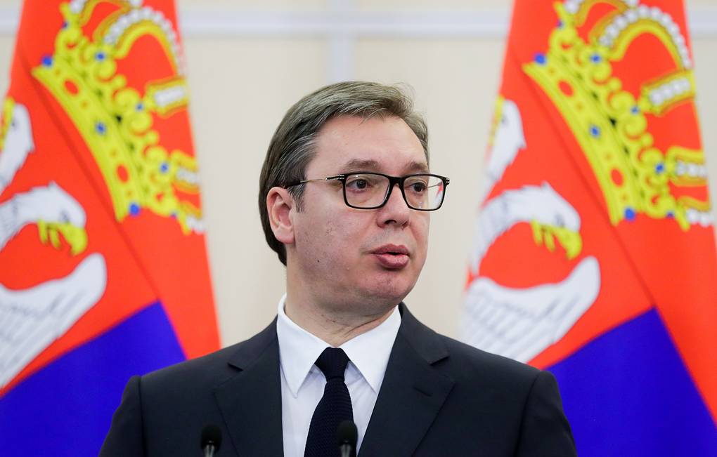 Вучич: “Позор вам всем! Разве вы отменили свои рейсы, когда 19 стран бомбили Сербию?”