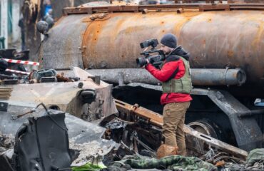 ВСУ свозят в Лисичанск тела своих солдат в гражданской одежде для обвинения России в обстрелах