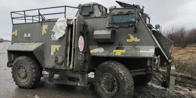 ВСУ, отступая, оставляет военную технику и тела погибших