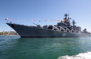 Минобороны Литвы: «Турецкий корабль спас 54 члена экипажа крейсера «Москва» 