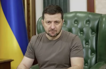Зеленский просит у парламента Словакии больше оружия, антироссийских санкций и поддержки в вопросе принятия Украины в ЕС