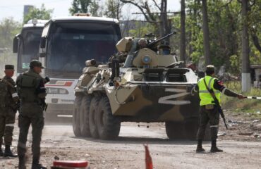 Новые кадры выхода украинских боевиков из «Азовстали»