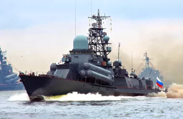 Минобороны РФ: Боевые корабли Тихоокеанского флота провели ракетные и артиллерийские стрельбы вблизи Камчатки