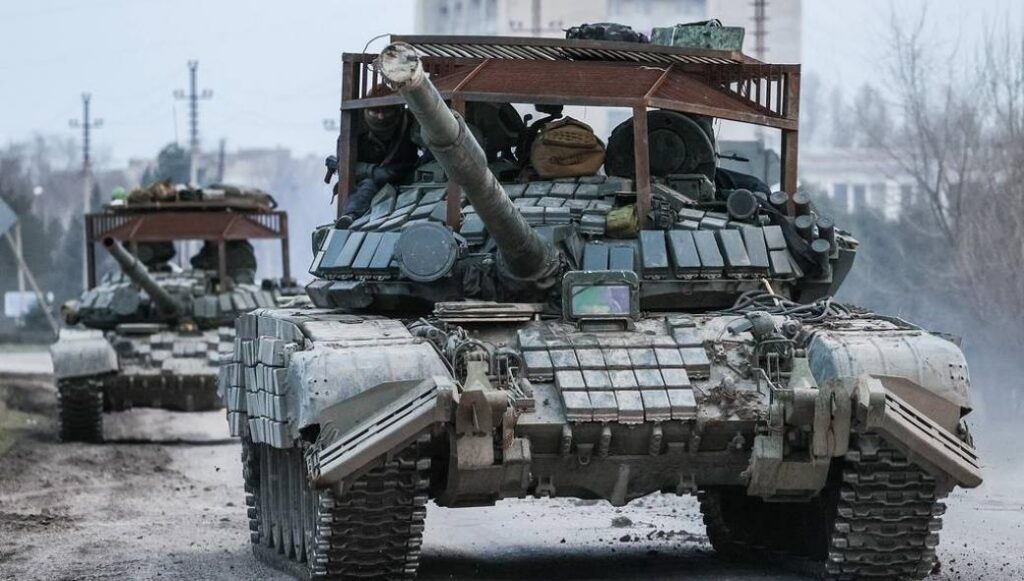 Видео: Бои между российскими и украинскими войсками под Харьковом