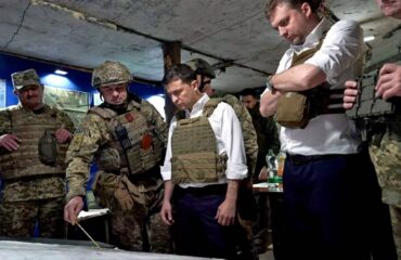 Почему Зеленский потребовал не медлить с нападением на Херсон