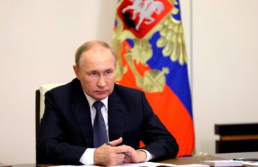 Песков ответил на слова Байдена о переговорах после «ухода» Путина с Украины